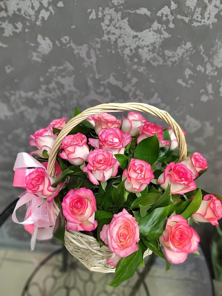 Цветочная композиция из Розы в корзине в Дивноморское