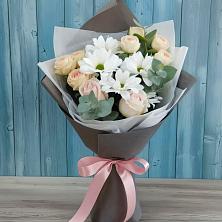 Букет цветов из:  Хризантемы и Розы в Дивноморское