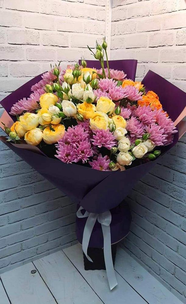 Букет цветов из: Хризантемы и Розы в Дивноморское