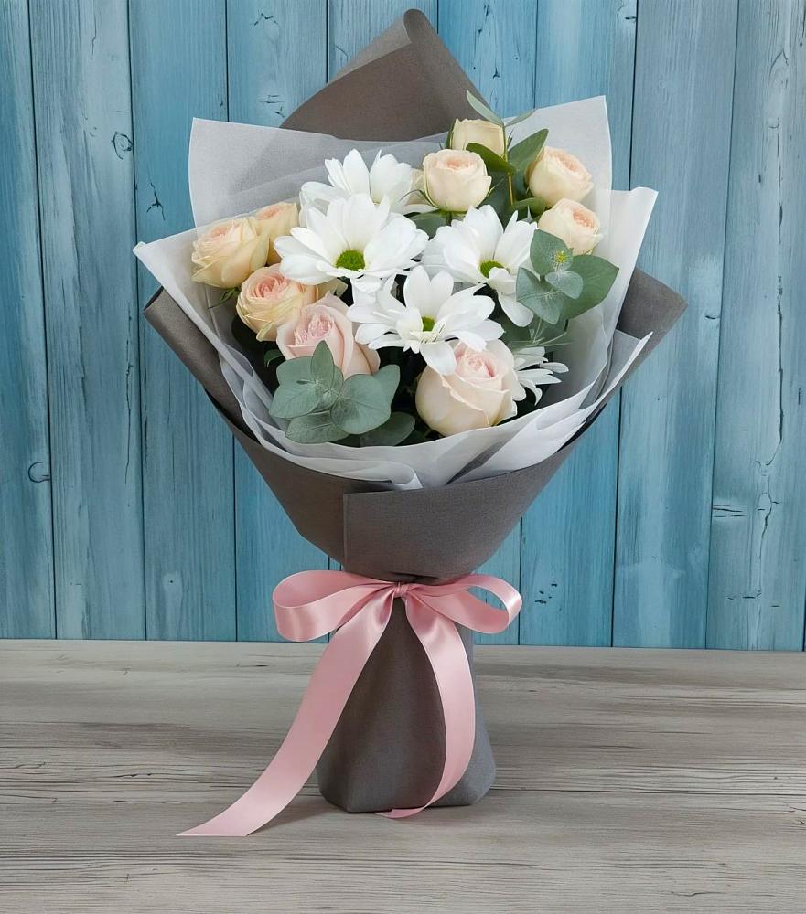 Букет цветов из: Хризантемы и Розы в Дивноморское