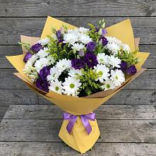 Букет цветов из:  Ирисы, Хризантемы и Ромашки в Дивноморское