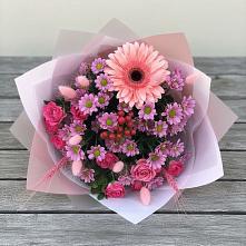 Букет цветов из:  Розы, Герберы и Хризантемы в Дивноморское