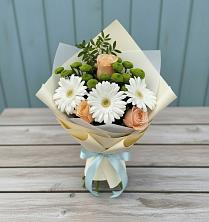 Букет цветов из:  Герберы, Розы и Хризантемы в Дивноморское